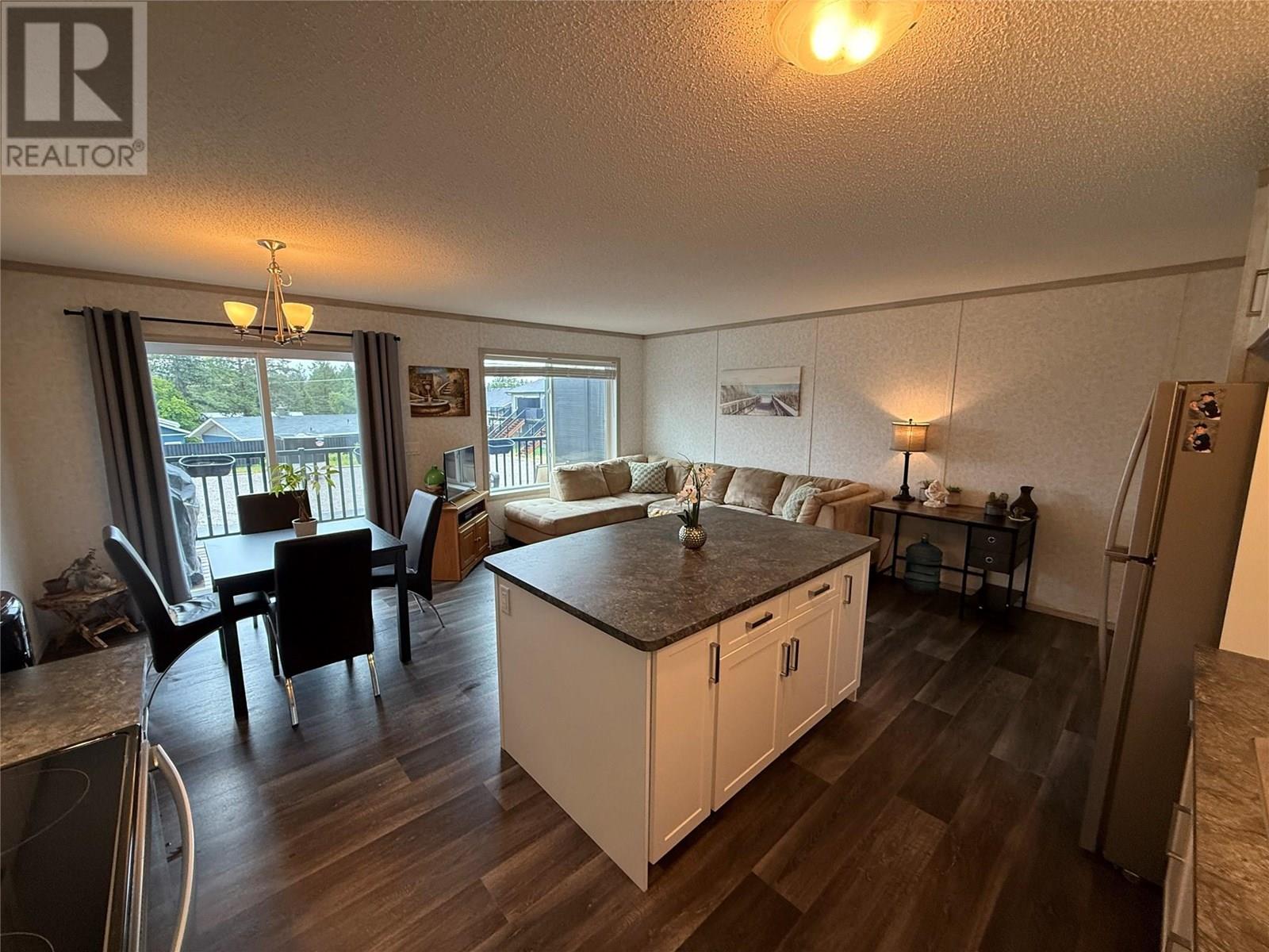 2133 14 Avenue Unit# 2, Invermere, British Columbia  V0A 1K4 - Photo 4 - 10353211