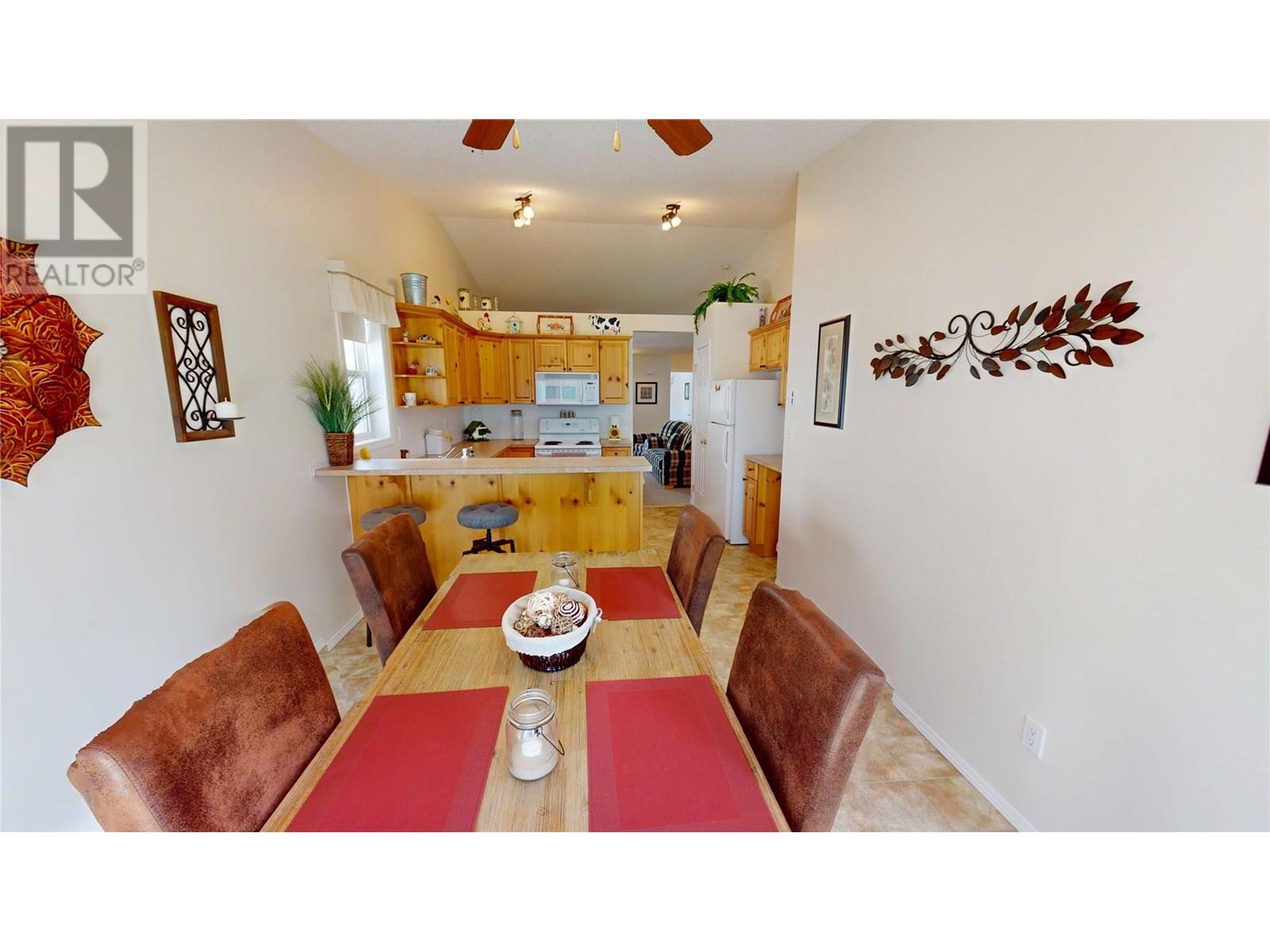 7515 Columbia Avenue Unit# 22, Radium Hot Springs, British Columbia  V0A 1M0 - Photo 8 - 10357816