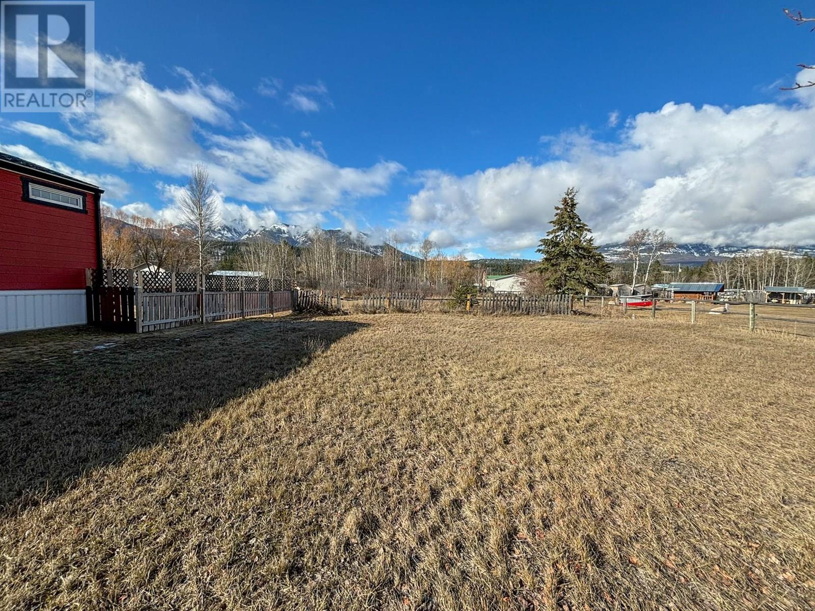 8913 Shaughnessy Street, Canal Flats, British Columbia  V0A 1E0 - Photo 12 - 10357792