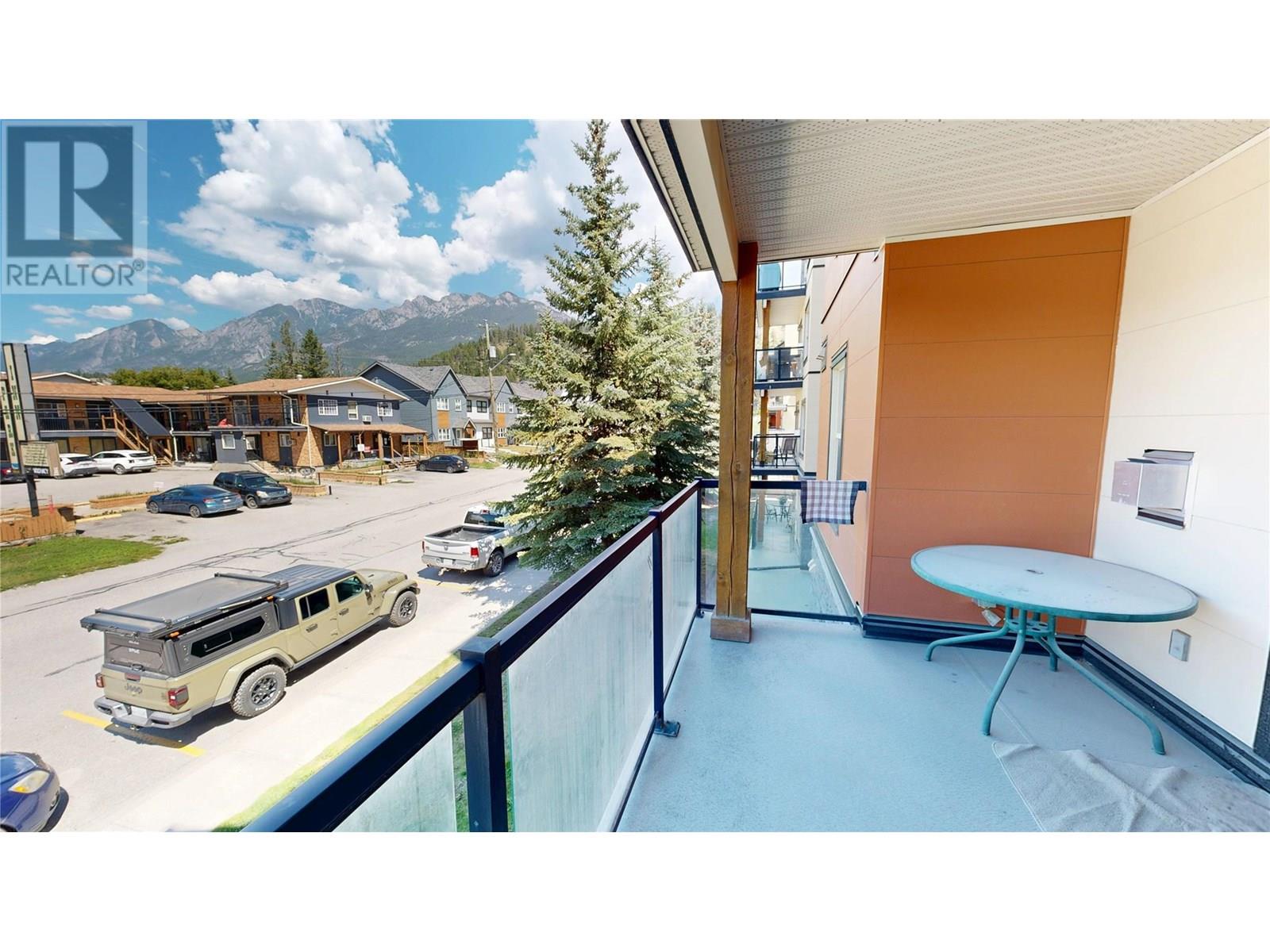 4874 Stanley Street Unit# 207, Radium Hot Springs, British Columbia  V0A 1M0 - Photo 5 - 10358083