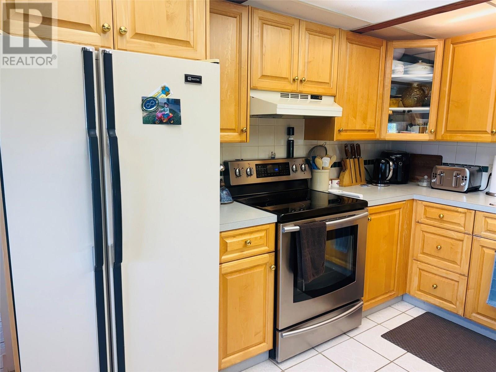 2538 95 Highway, Brisco, British Columbia  V0A 1B0 - Photo 12 - 10357972