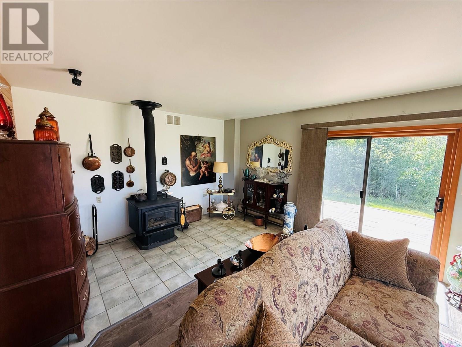 2538 95 Highway, Brisco, British Columbia  V0A 1B0 - Photo 23 - 10357972