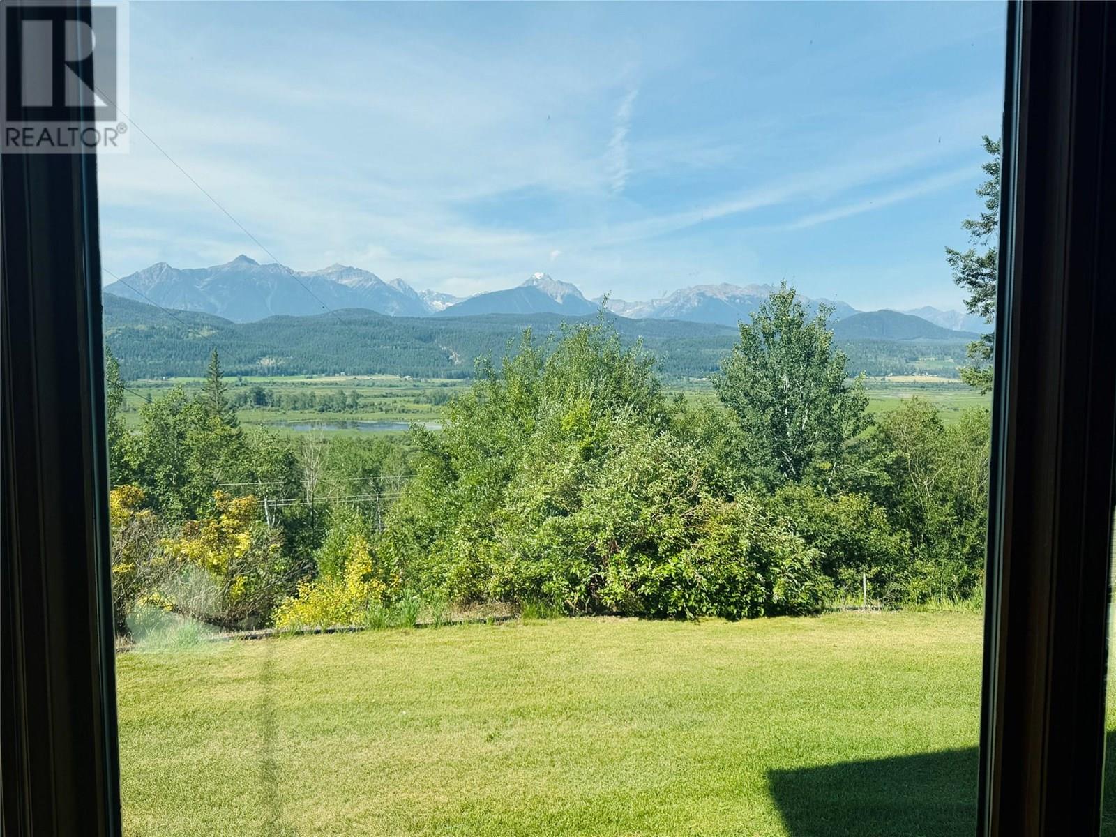 2538 95 Highway, Brisco, British Columbia  V0A 1B0 - Photo 27 - 10357972