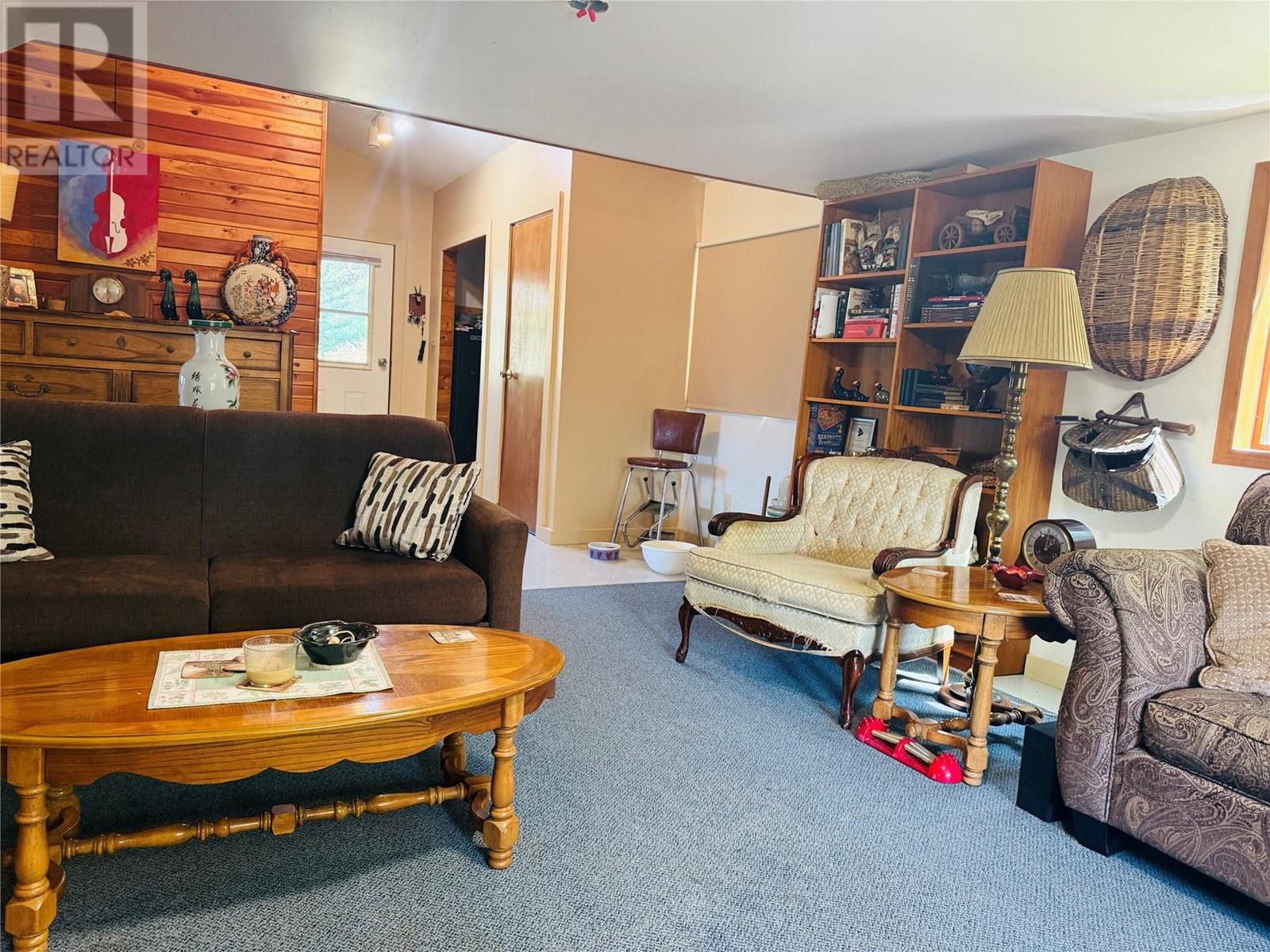 2538 95 Highway, Brisco, British Columbia  V0A 1B0 - Photo 31 - 10357972