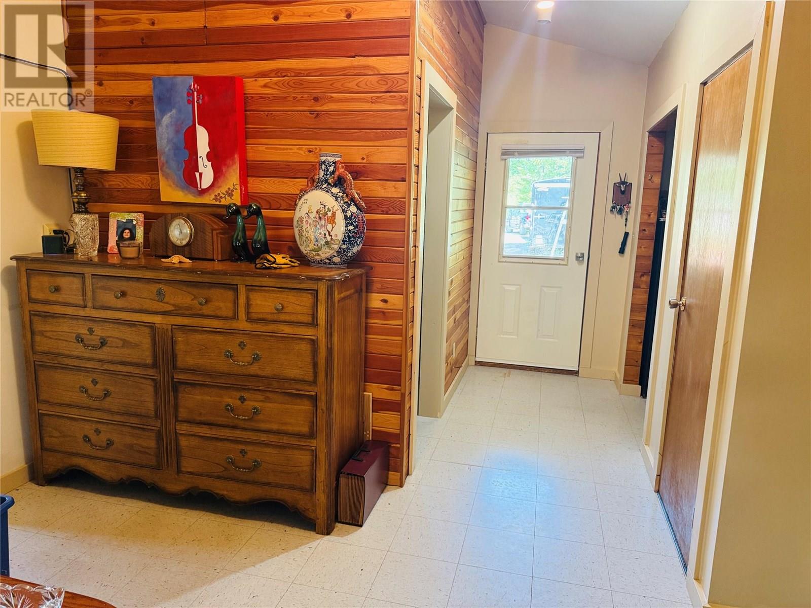 2538 95 Highway, Brisco, British Columbia  V0A 1B0 - Photo 32 - 10357972