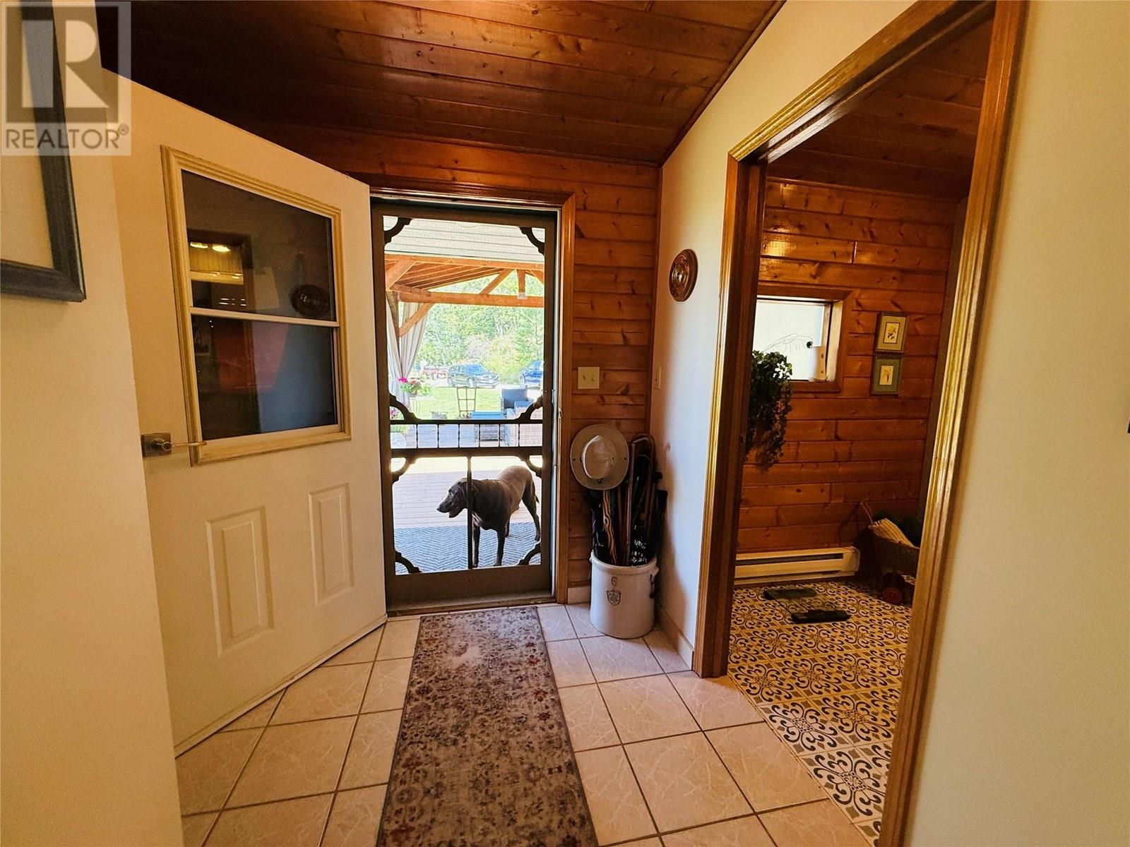 2538 95 Highway, Brisco, British Columbia  V0A 1B0 - Photo 35 - 10357972