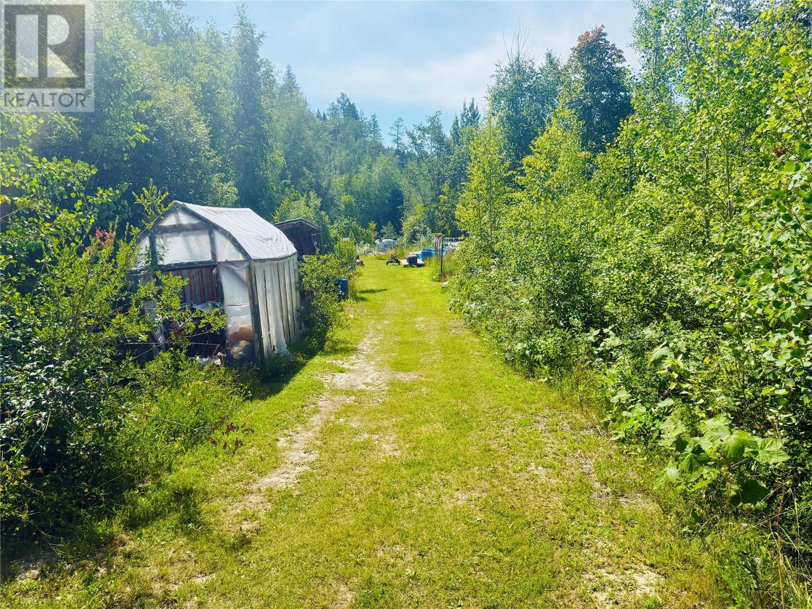 2538 95 Highway, Brisco, British Columbia  V0A 1B0 - Photo 64 - 10357972