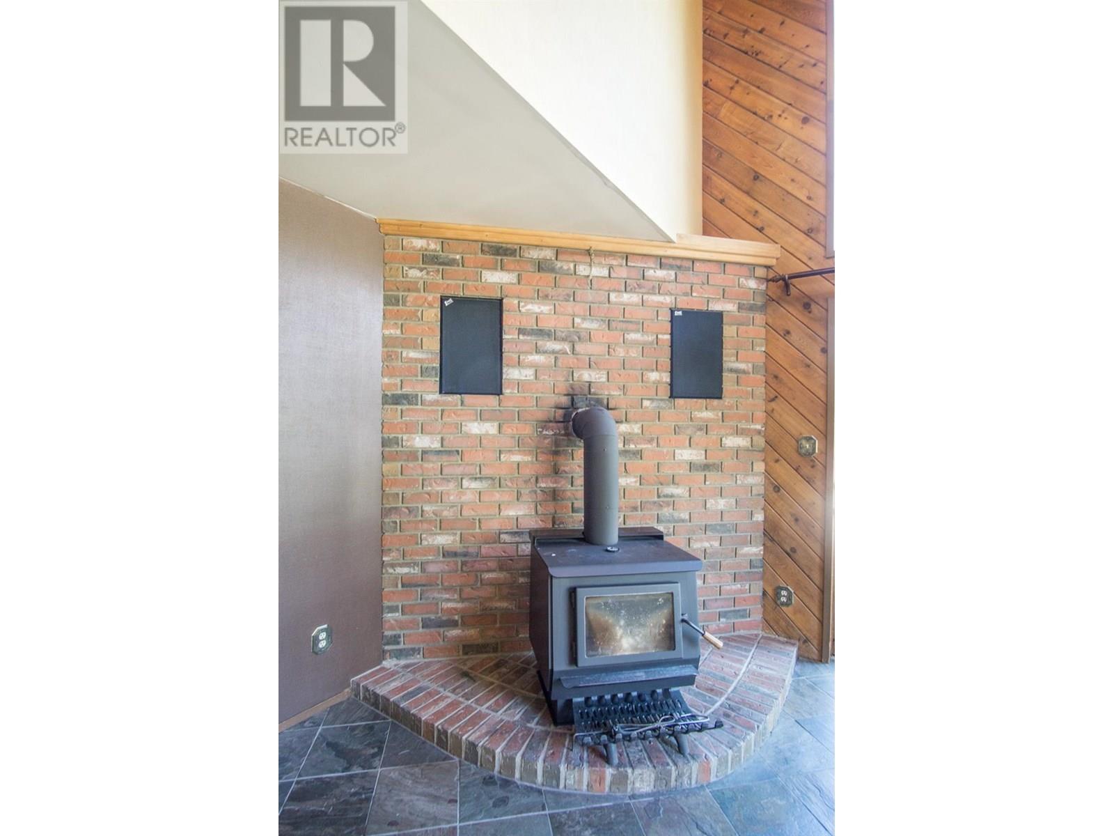1049 Swansea Road, Invermere, British Columbia  V0A 1K3 - Photo 10 - 10357843