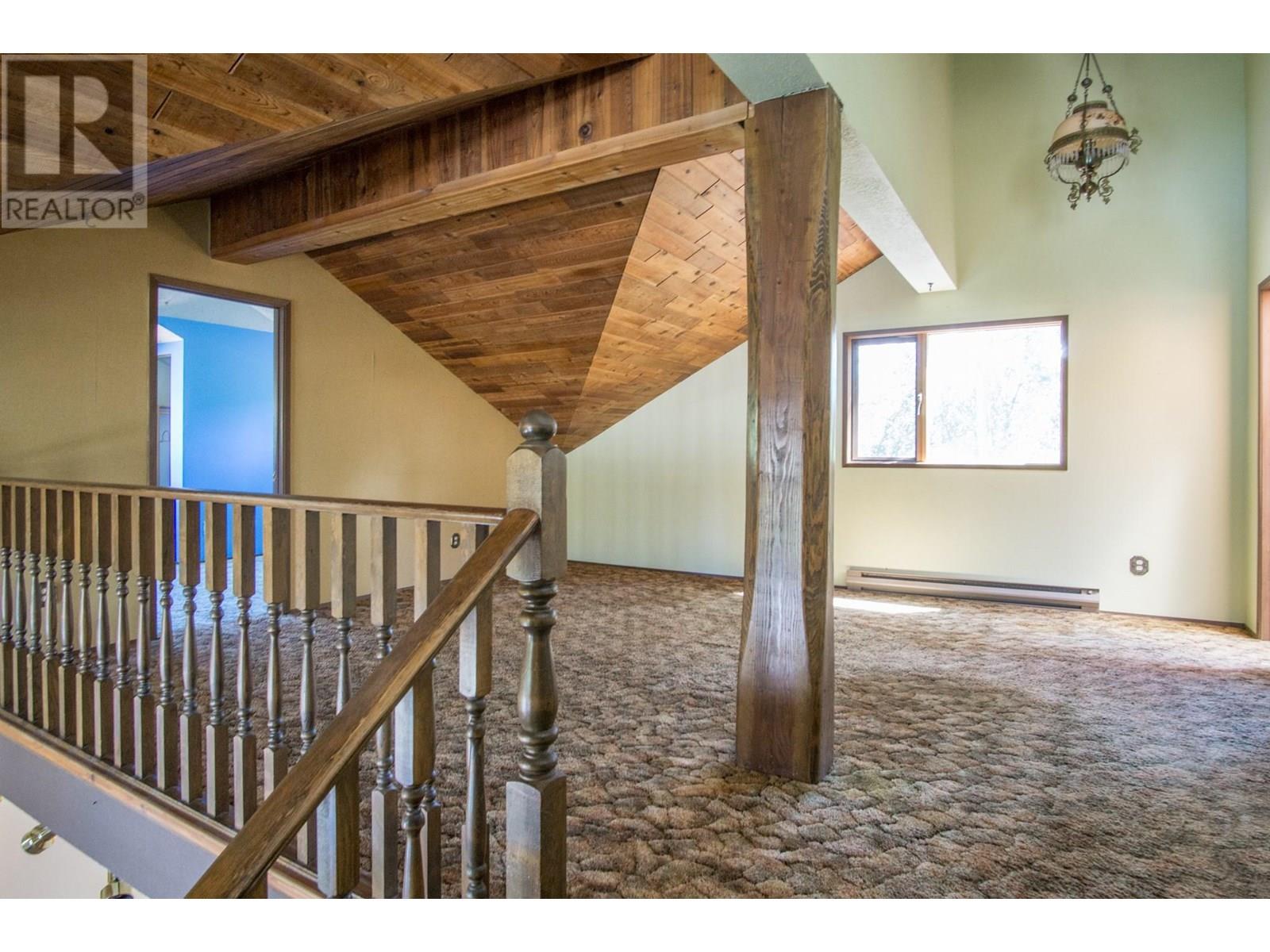 1049 Swansea Road, Invermere, British Columbia  V0A 1K3 - Photo 13 - 10357843