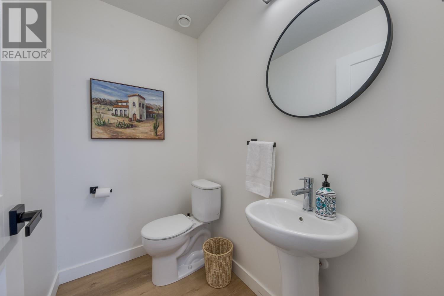 2101 Pine Tree Way Unit# 24, Invermere, British Columbia  V0A 1K4 - Photo 11 - 10357593