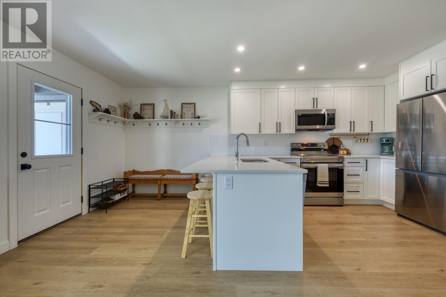 2101 Pine Tree Way Unit# 24, Invermere, British Columbia  V0A 1K4 - Photo 6 - 10357593