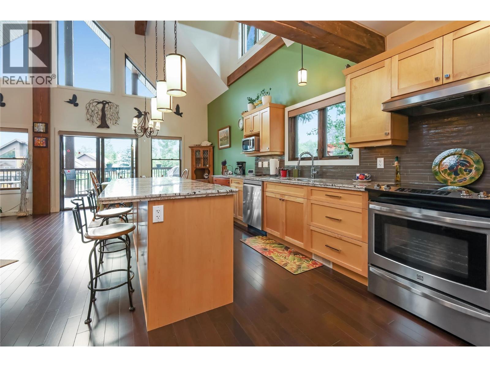 2462 Castlestone Drive, Invermere, British Columbia  V0A 1K6 - Photo 6 - 10356068