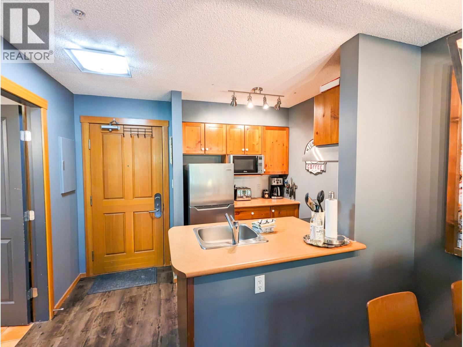 2060 Summit Drive Unit# 208, Panorama, British Columbia  V0A 1T0 - Photo 15 - 10358775
