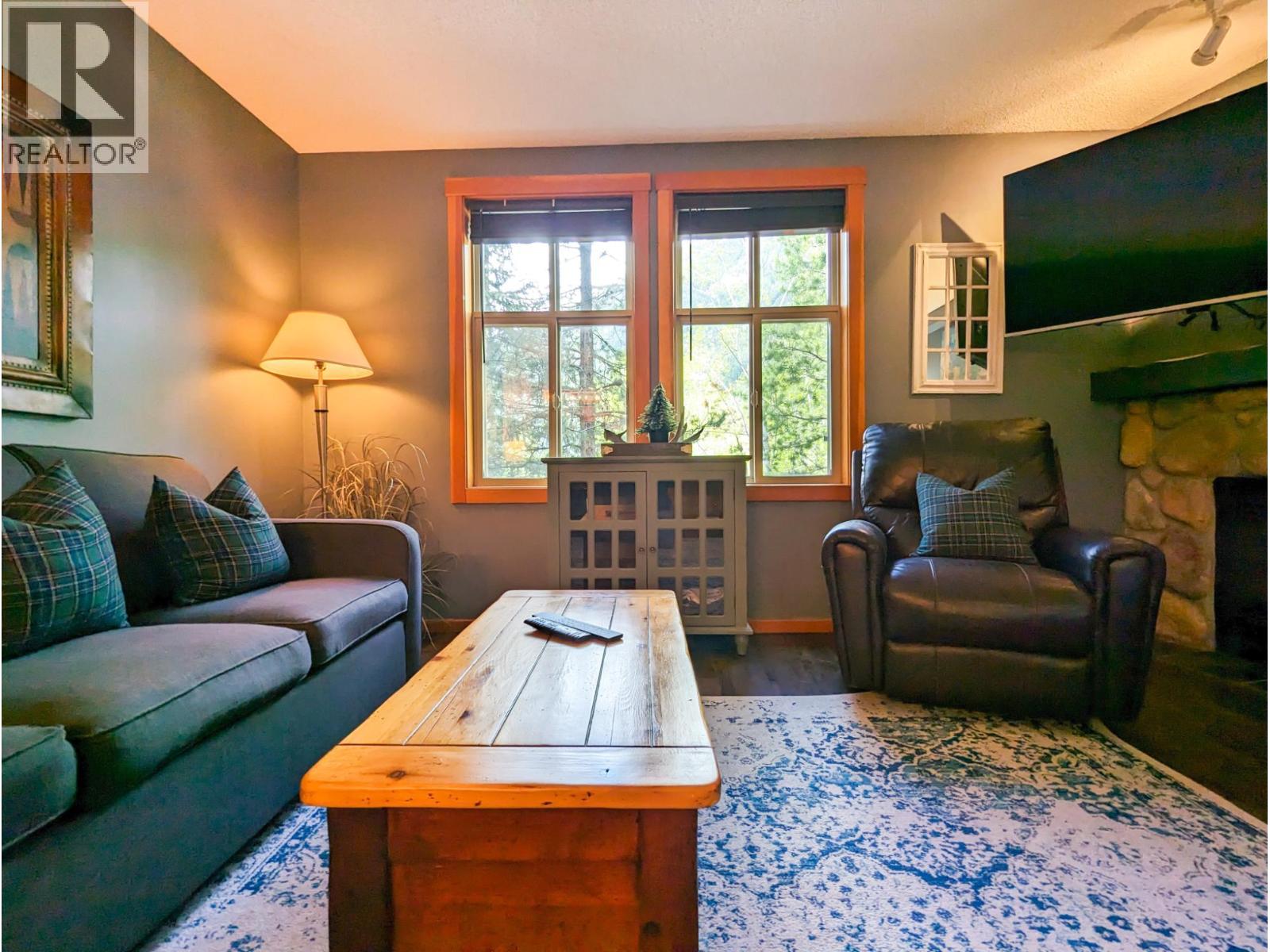 2060 Summit Drive Unit# 208, Panorama, British Columbia  V0A 1T0 - Photo 2 - 10358775