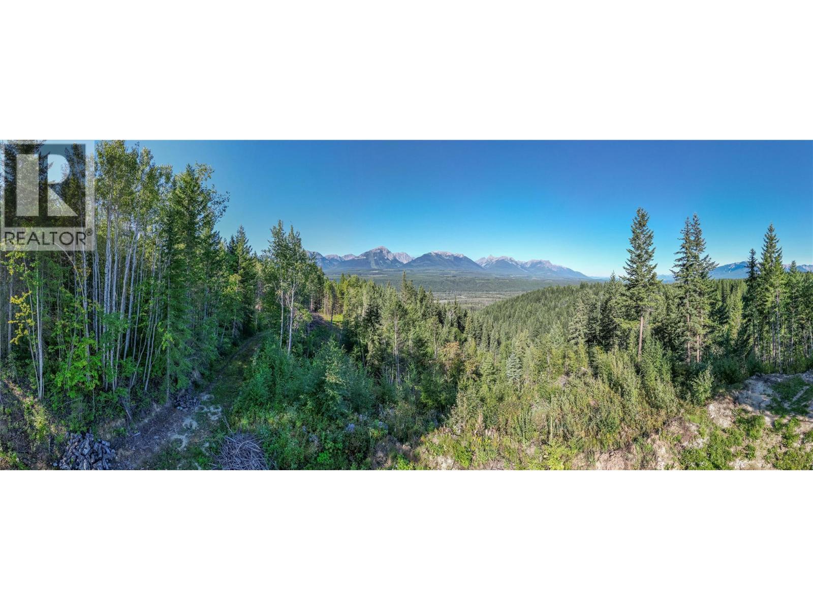 1524 Kashmir Court, Golden, British Columbia  V0A 1H1 - Photo 3 - 10359332