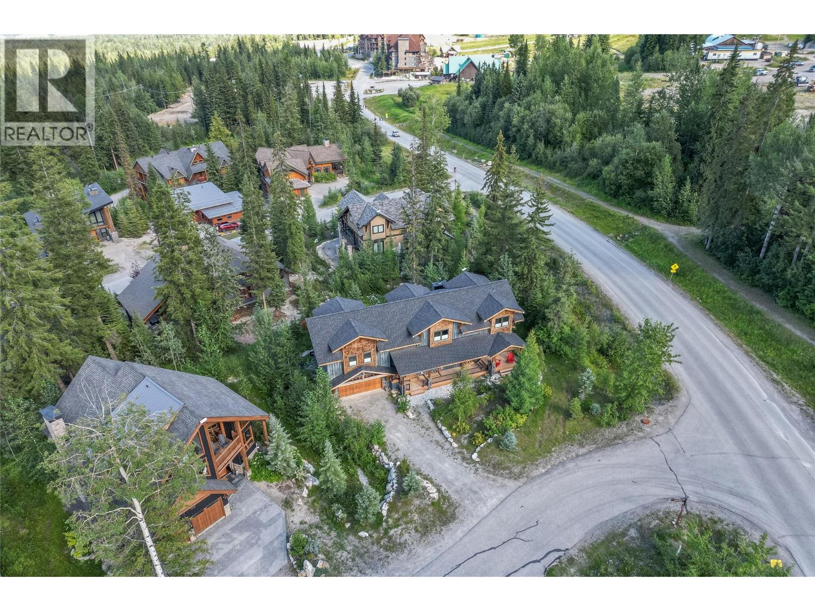 1590 Golden Avenue, Golden, British Columbia  V0A 1H0 - Photo 46 - 10359286