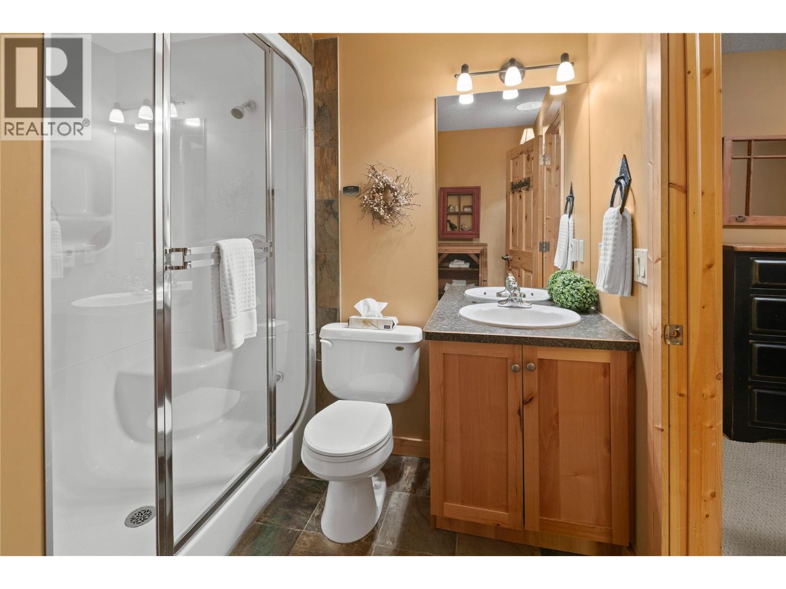 4868 Riverview Drive Unit# 12, Edgewater, British Columbia  V0A 1E0 - Photo 23 - 10359347