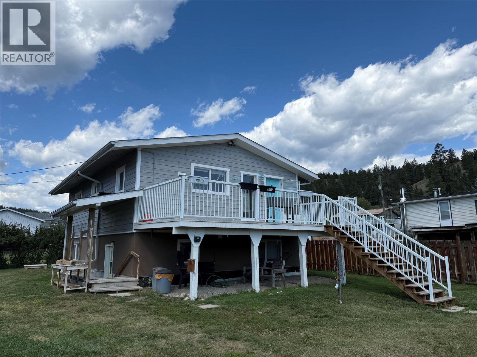 9179 Starke Avenue, Wilmer, British Columbia  V0A 1K5 - Photo 1 - 10359445