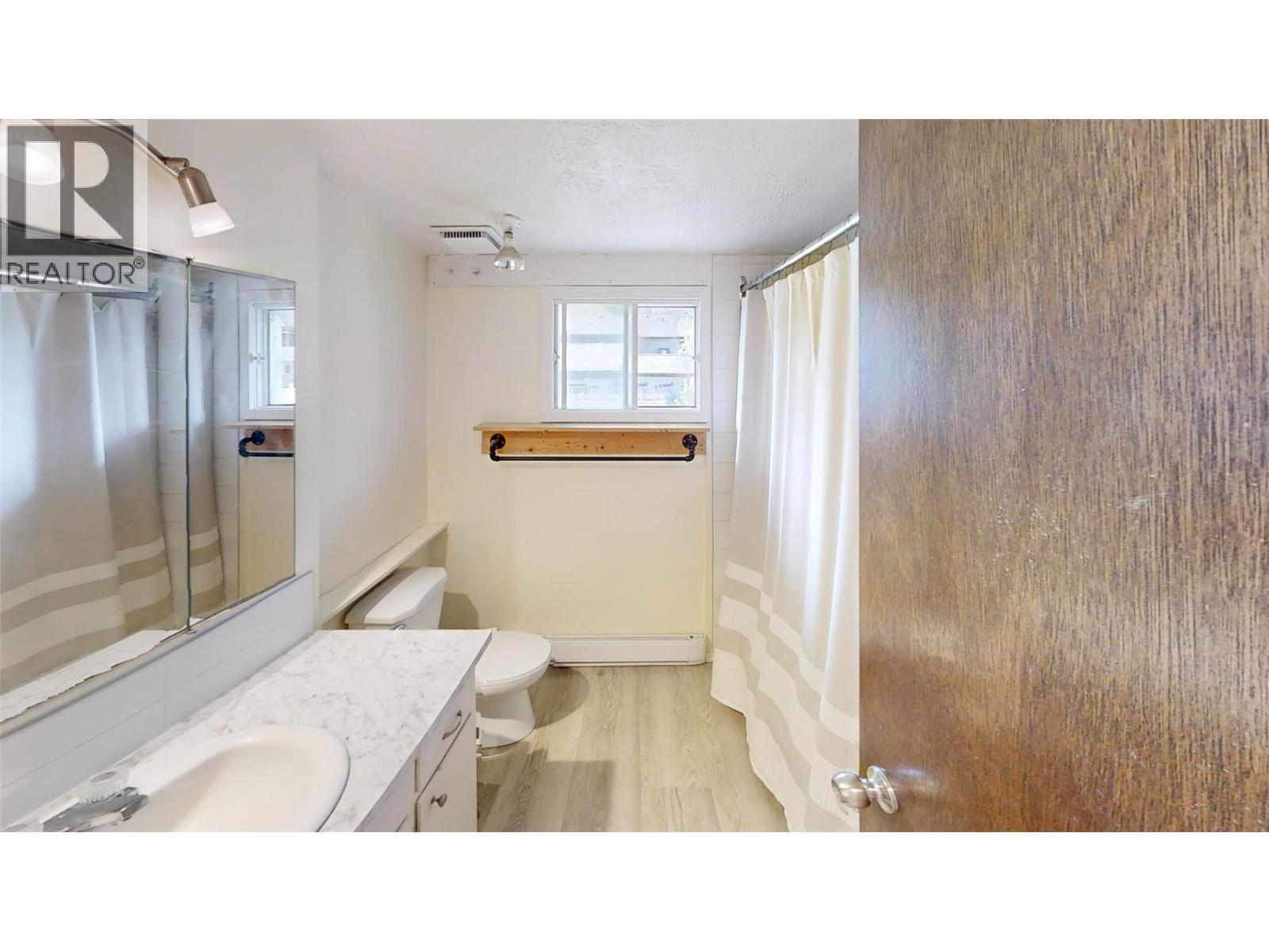 9179 Starke Avenue, Wilmer, British Columbia  V0A 1K5 - Photo 12 - 10359445