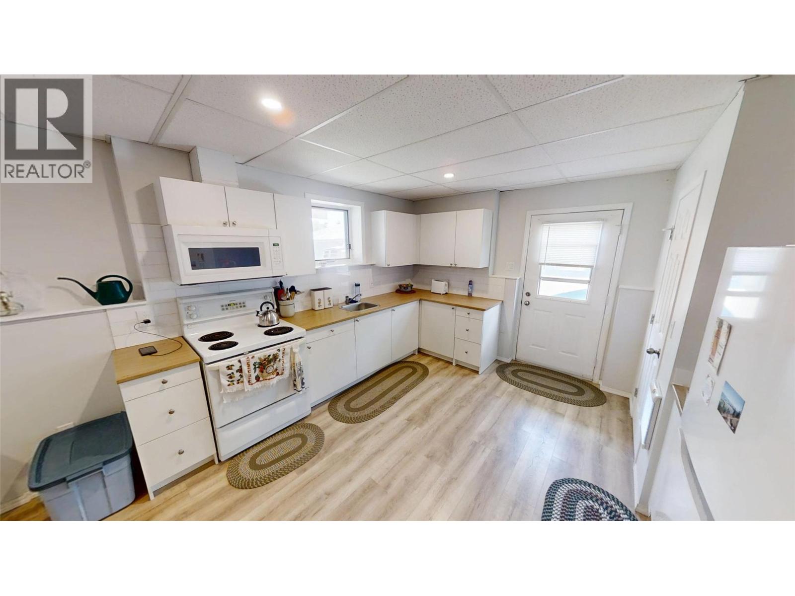 9179 Starke Avenue, Wilmer, British Columbia  V0A 1K5 - Photo 17 - 10359445