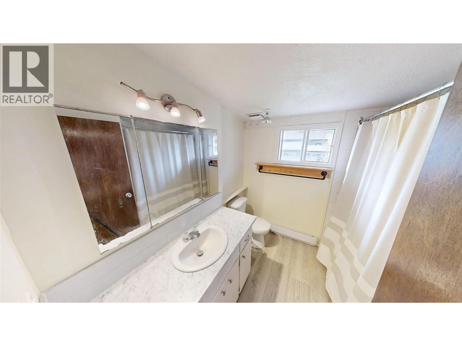 9179 Starke Avenue, Wilmer, British Columbia  V0A 1K5 - Photo 9 - 10359445