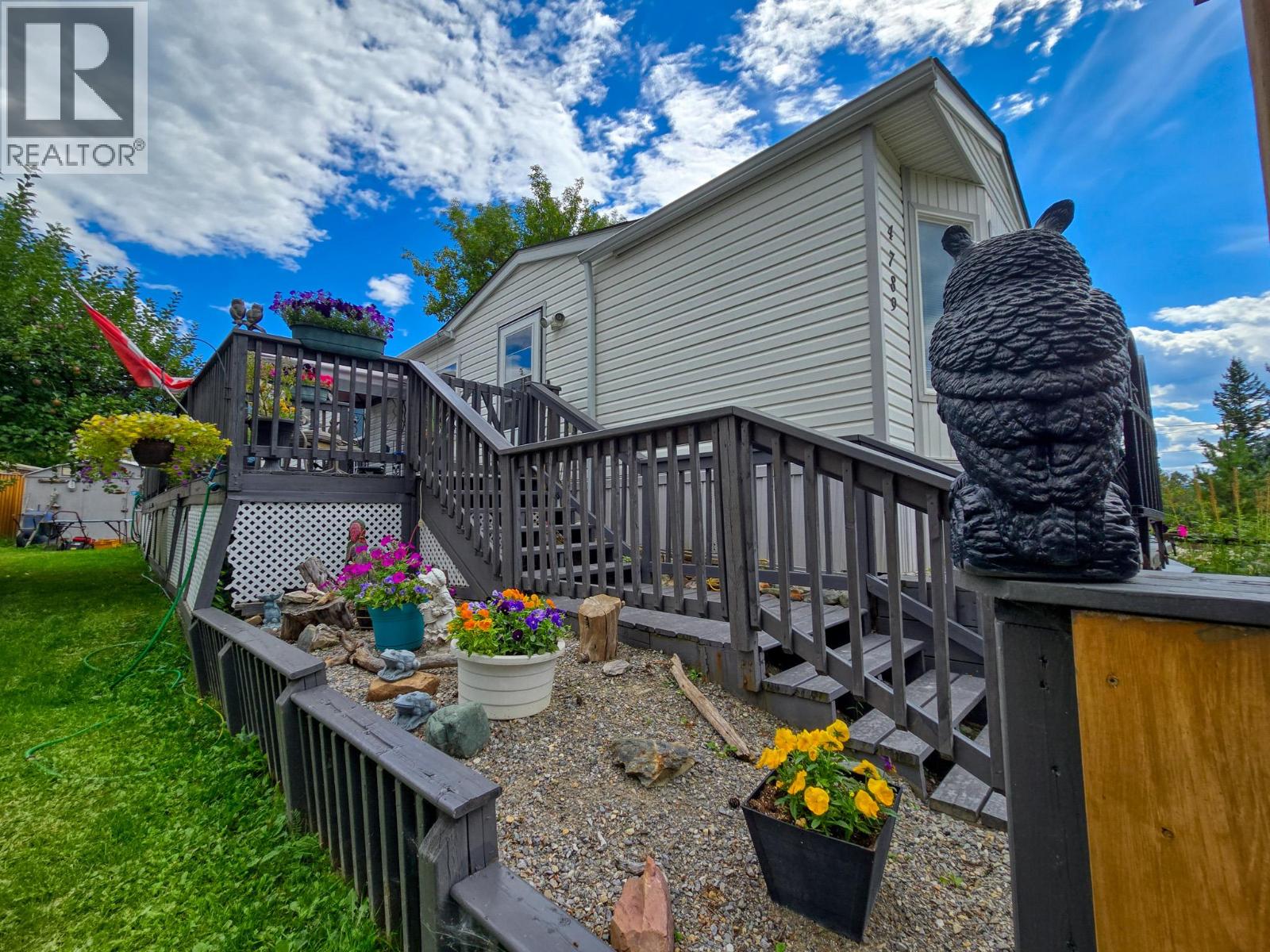 4789 Riverview Drive, Edgewater, British Columbia  V0A 1E0 - Photo 10 - 10359554