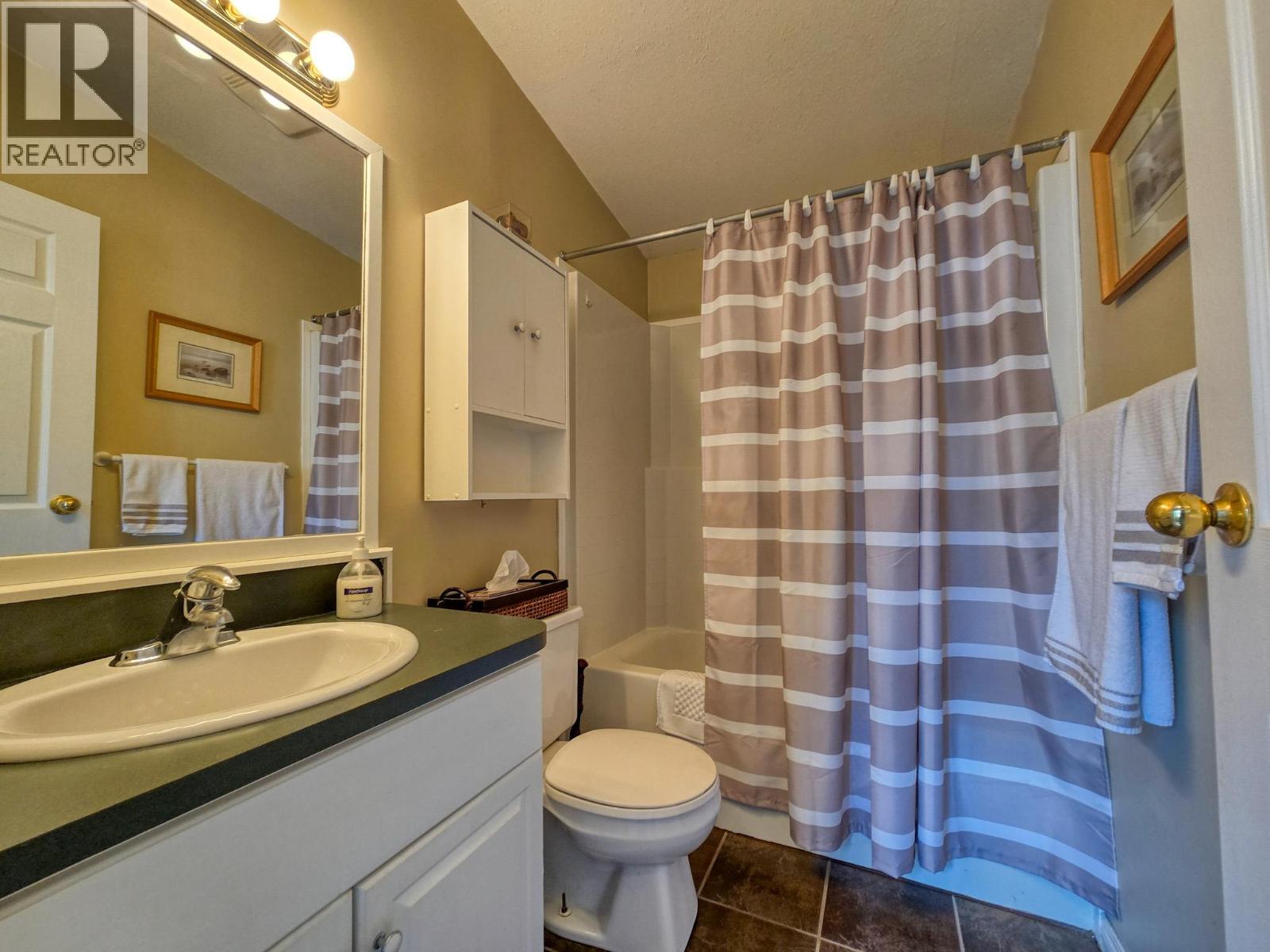 4789 Riverview Drive, Edgewater, British Columbia  V0A 1E0 - Photo 29 - 10359554