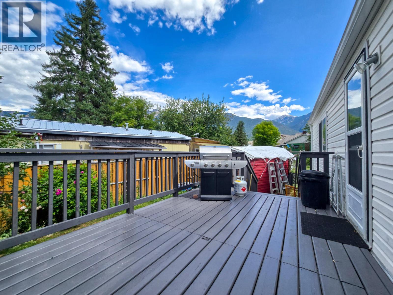 4789 Riverview Drive, Edgewater, British Columbia  V0A 1E0 - Photo 34 - 10359554
