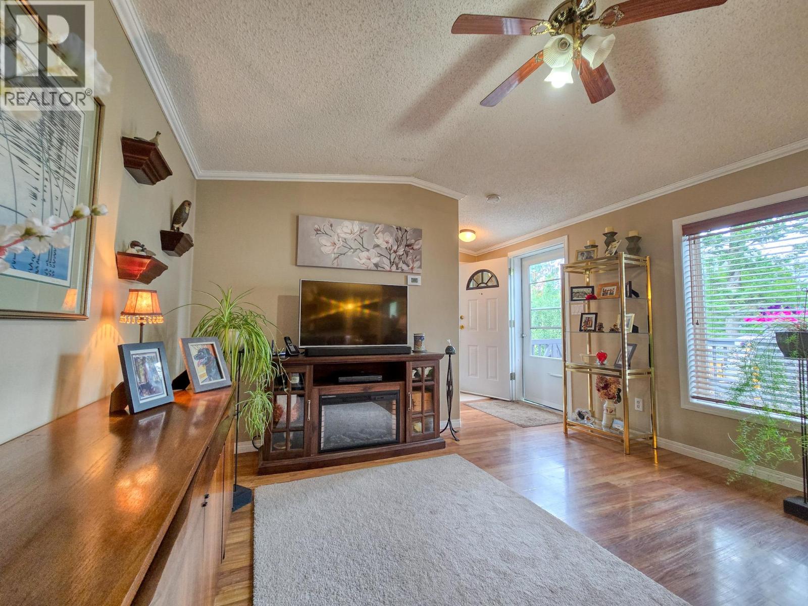 4789 Riverview Drive, Edgewater, British Columbia  V0A 1E0 - Photo 4 - 10359554
