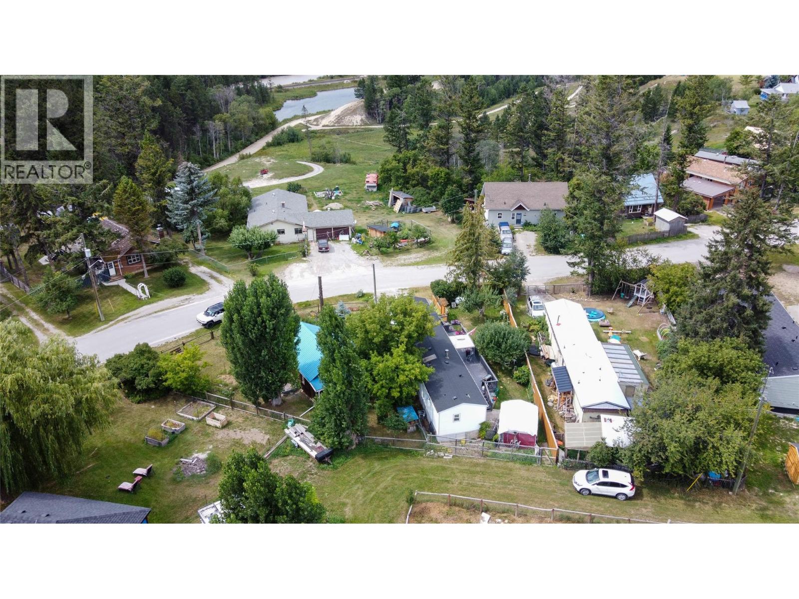 4789 Riverview Drive, Edgewater, British Columbia  V0A 1E0 - Photo 50 - 10359554