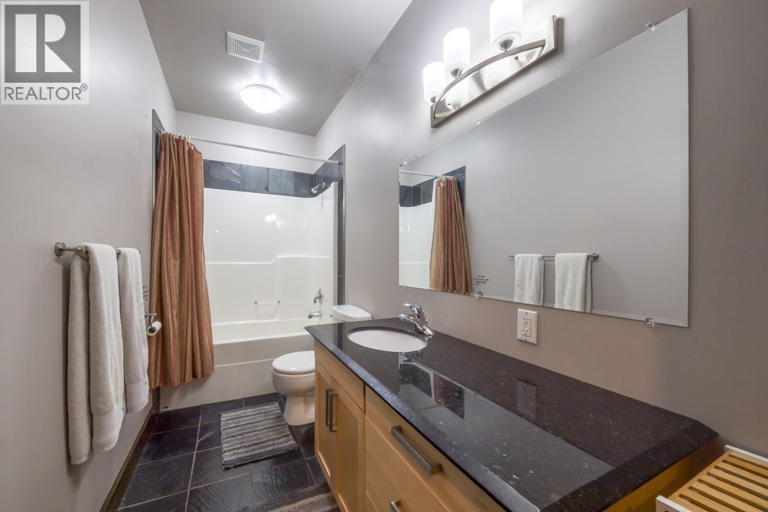 2576 Sandstone Green, Invermere, British Columbia  V0A 1K6 - Photo 29 - 10359648