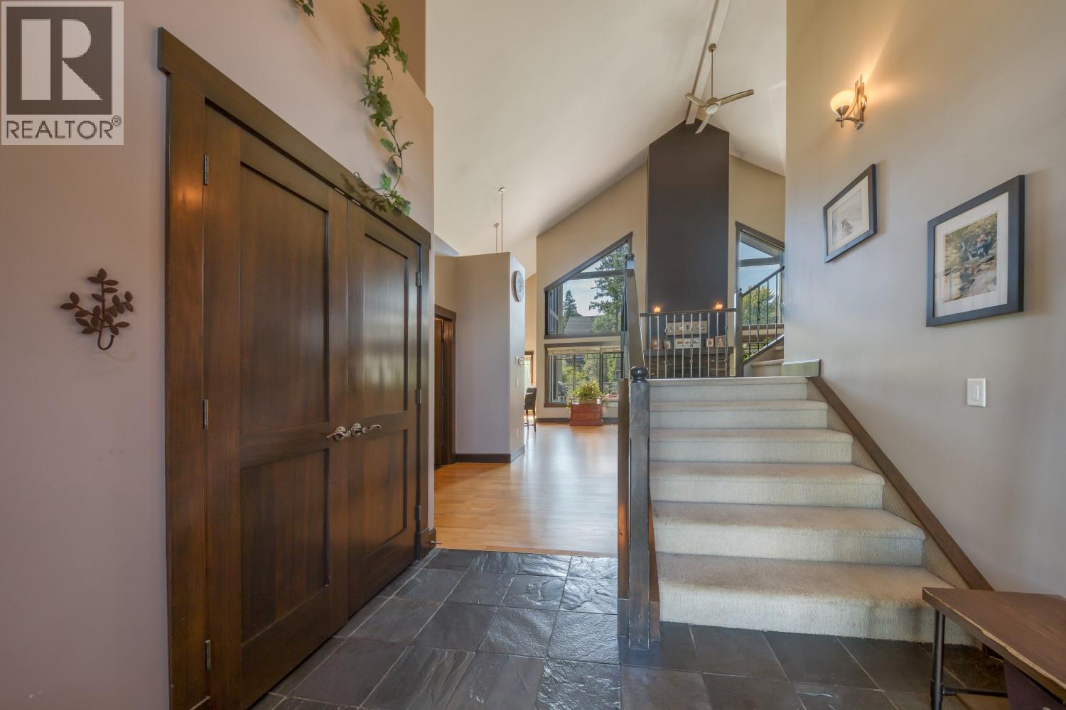 2576 Sandstone Green, Invermere, British Columbia  V0A 1K6 - Photo 3 - 10359648