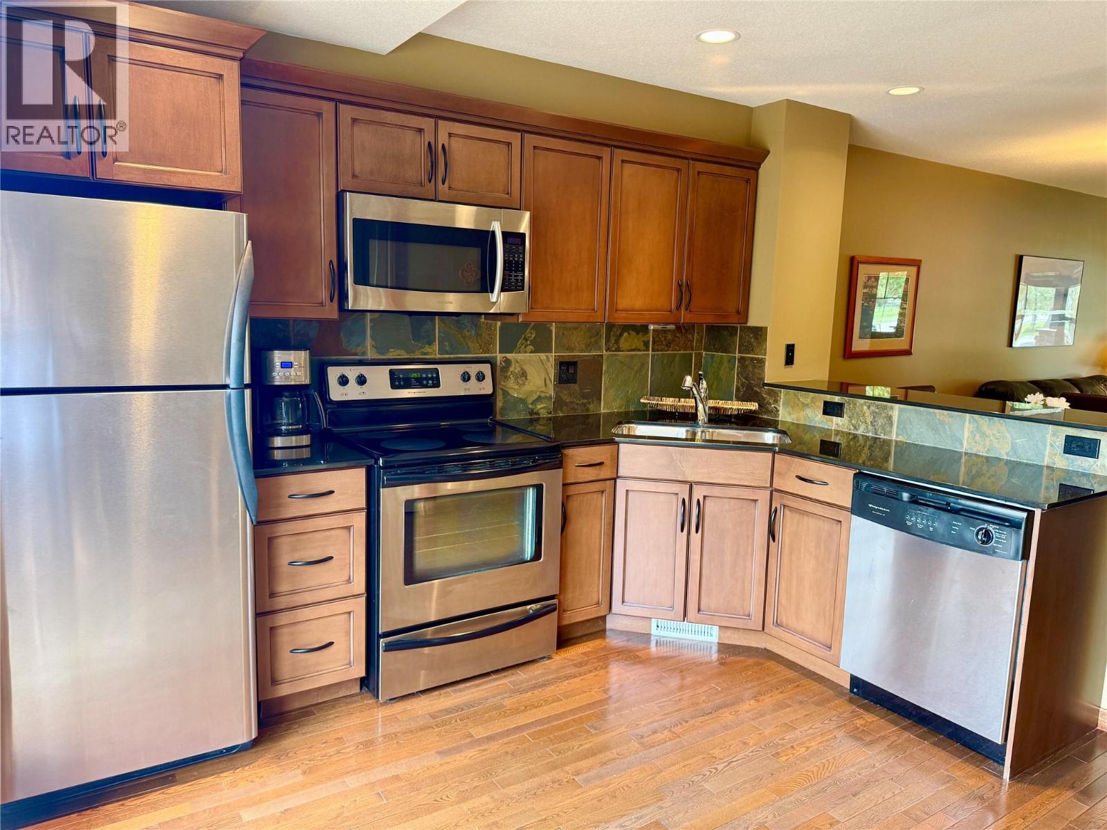 1000 12th Street Unit# 18, Invermere, British Columbia  V0A 1K0 - Photo 11 - 10359682