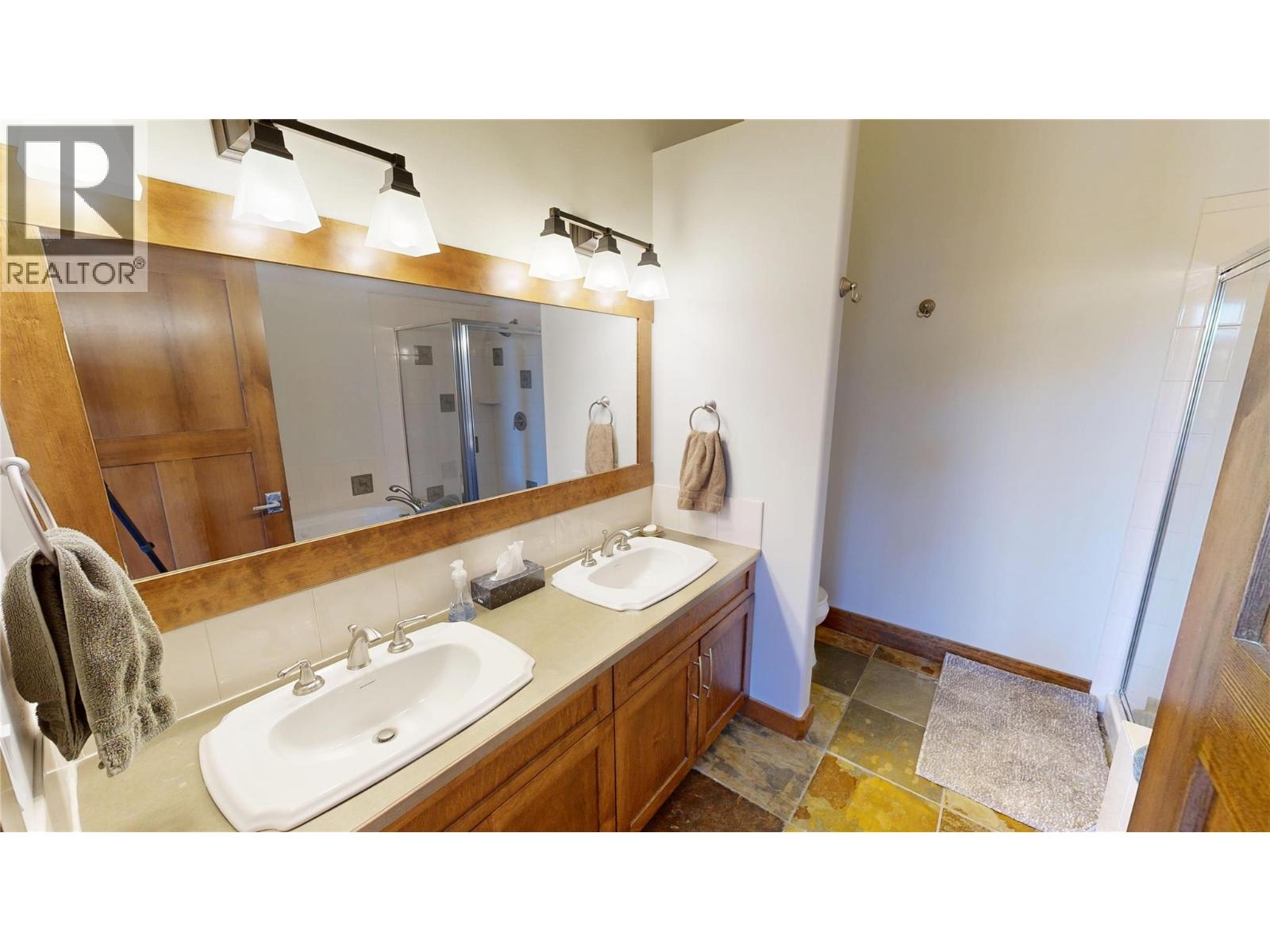 2598 Mountainview Crescent Unit# 33, Invermere, British Columbia  V0A 1K6 - Photo 22 - 10360347