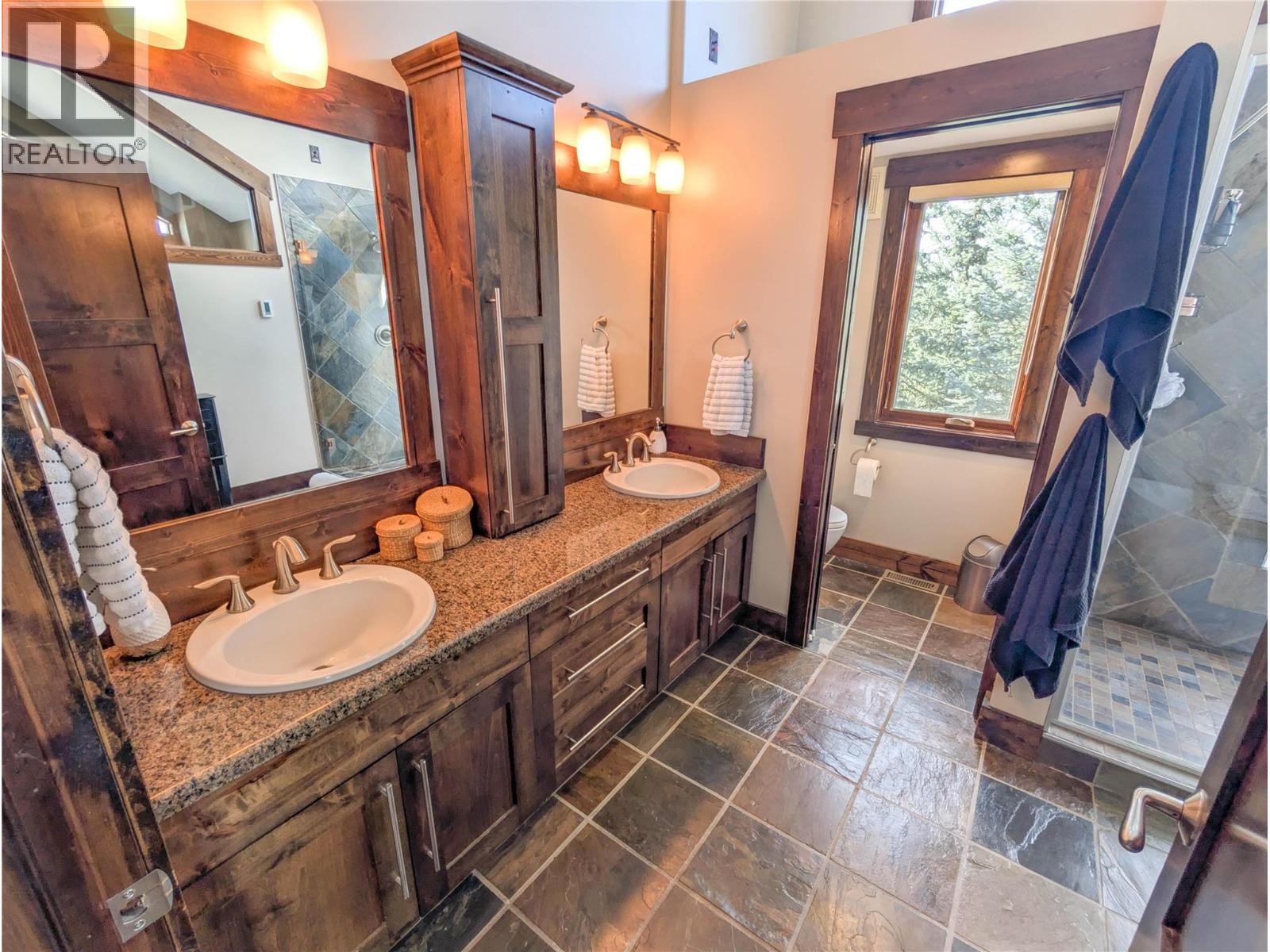 2550 Ledgerock Ridge, Invermere, British Columbia  V0A 1K6 - Photo 17 - 10360545