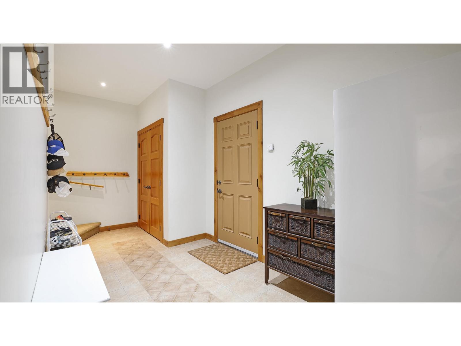 1910 Pineridge Drive, Invermere, British Columbia  V0A 1K4 - Photo 36 - 10360995