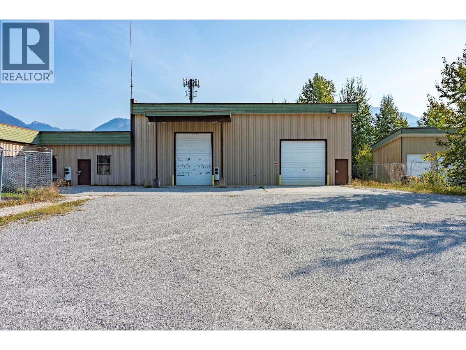 800 9th Street, Golden, British Columbia  V0A 1H0 - Photo 53 - 10361064