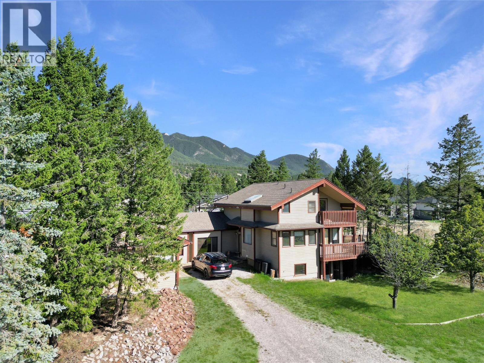 7560 Jackson Avenue, Radium Hot Springs, British Columbia  V0A 1M0 - Photo 5 - 10361139