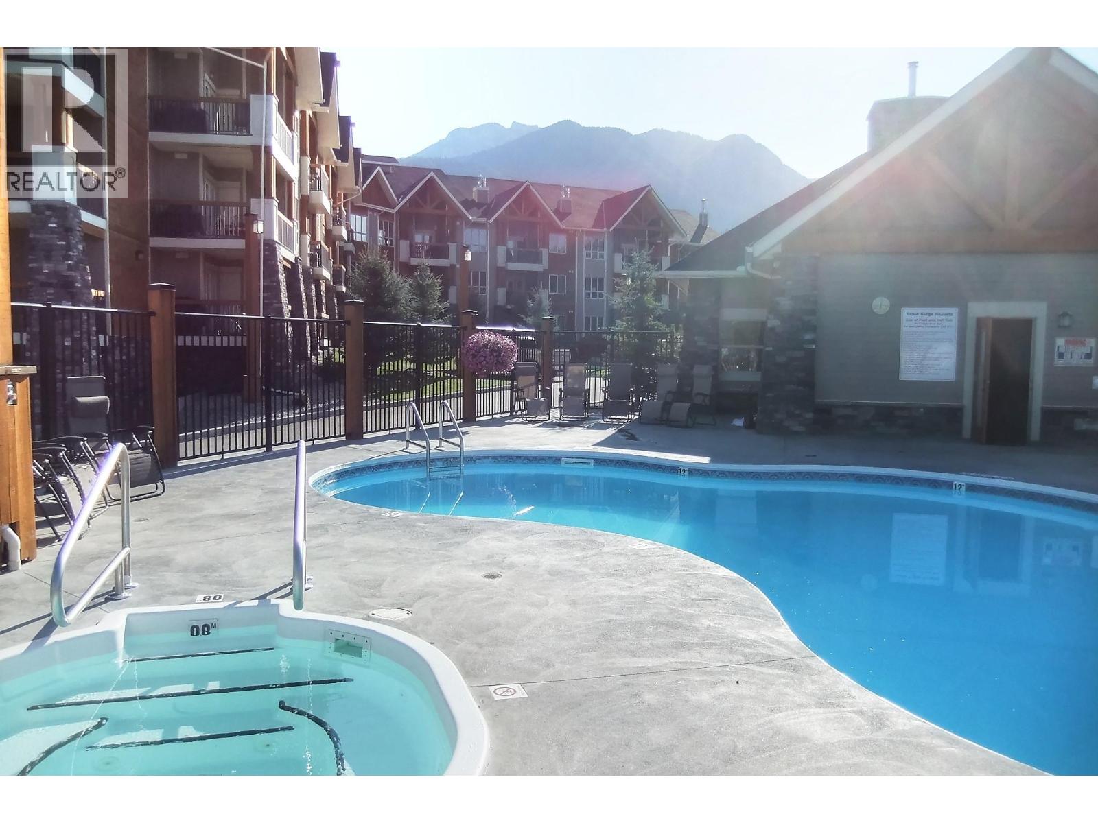 7495 Columbia Avenue Unit# 1111, Radium Hot Springs, British Columbia  V0A 1M0 - Photo 38 - 10360809