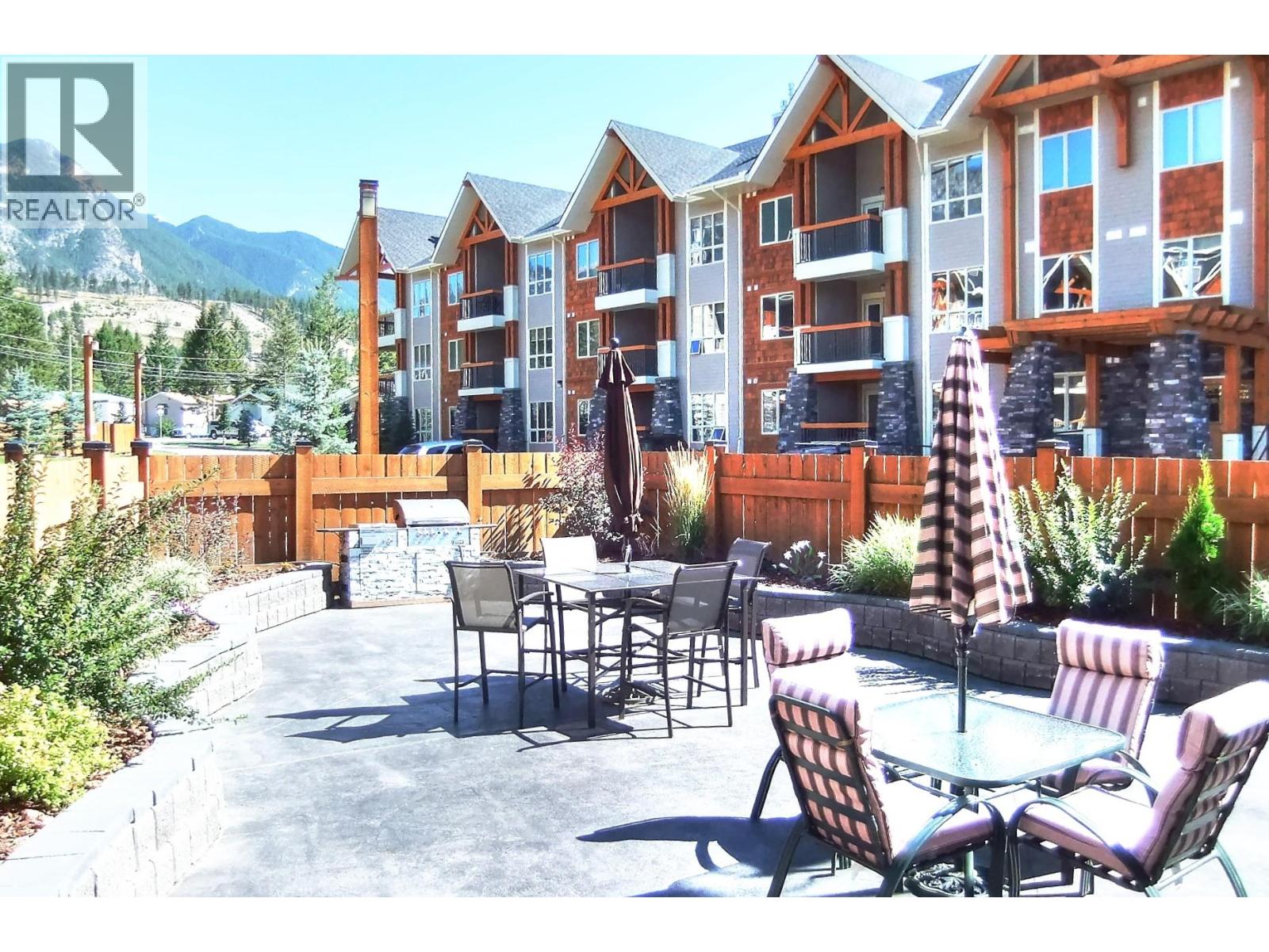 7495 Columbia Avenue Unit# 1111, Radium Hot Springs, British Columbia  V0A 1M0 - Photo 5 - 10360809
