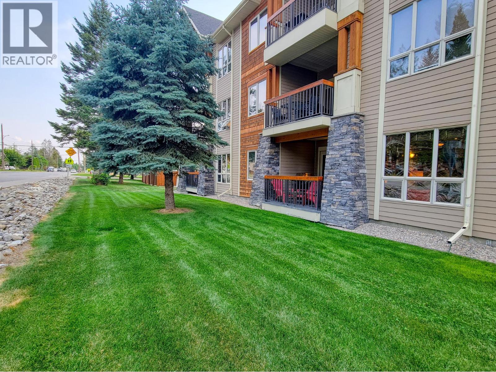 7495 Columbia Avenue Unit# 1109, Radium Hot Springs, British Columbia  V0A 1M0 - Photo 13 - 10361152