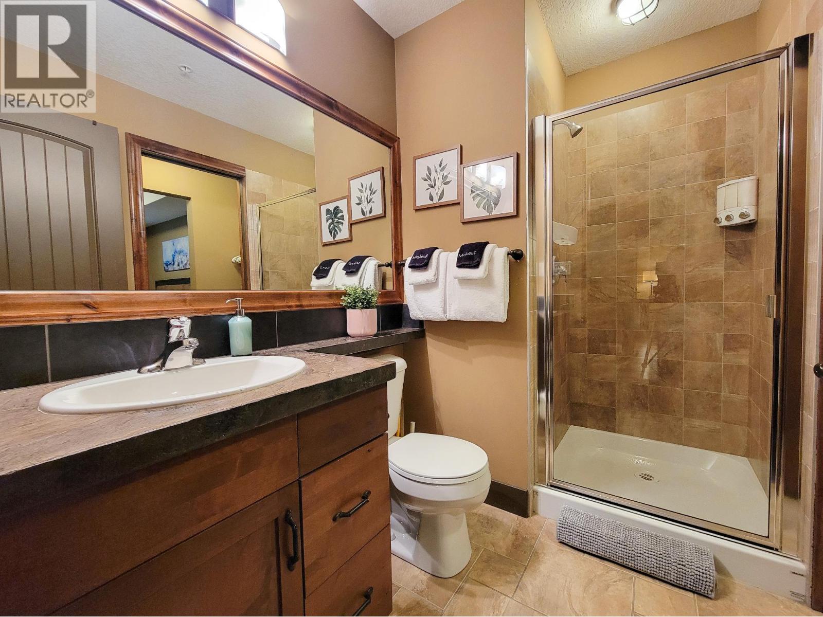 7495 Columbia Avenue Unit# 1109, Radium Hot Springs, British Columbia  V0A 1M0 - Photo 28 - 10361152