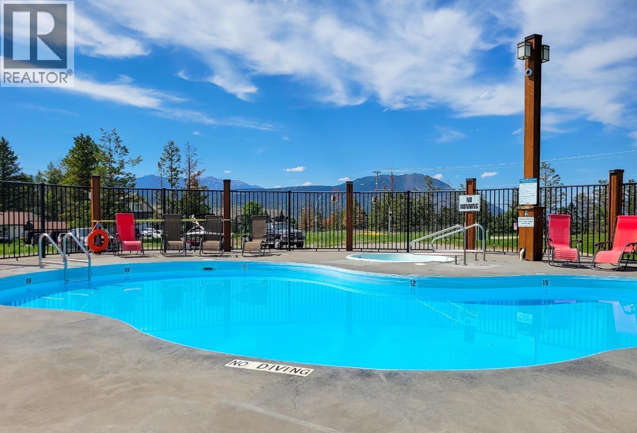 7495 Columbia Avenue Unit# 1109, Radium Hot Springs, British Columbia  V0A 1M0 - Photo 3 - 10361152