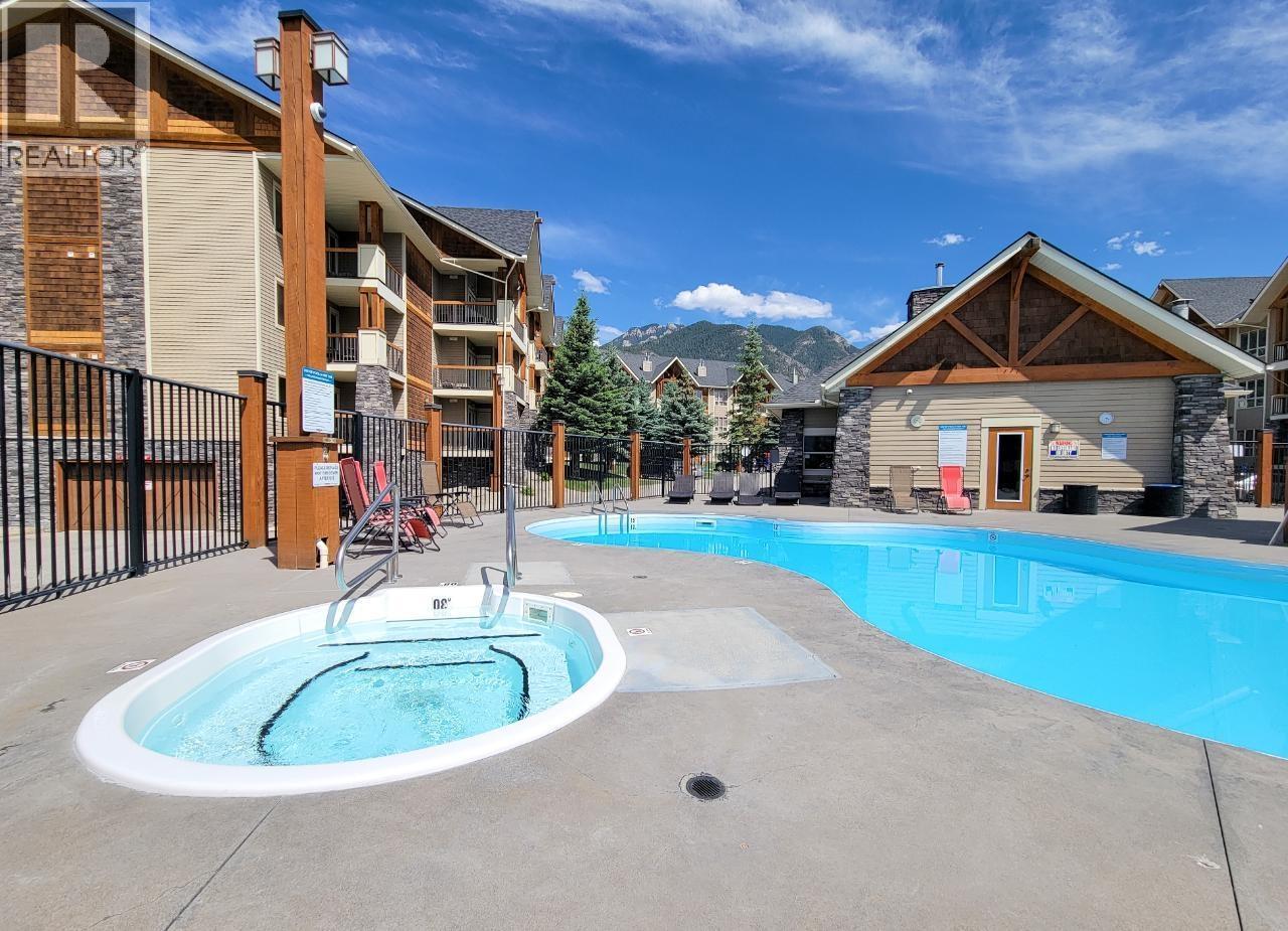 7495 Columbia Avenue Unit# 1109, Radium Hot Springs, British Columbia  V0A 1M0 - Photo 35 - 10361152