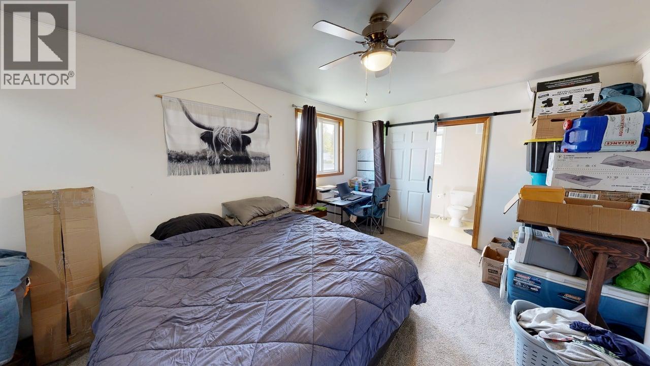 1011 King Crescent, Golden, British Columbia  V0A 1H2 - Photo 29 - 10353397