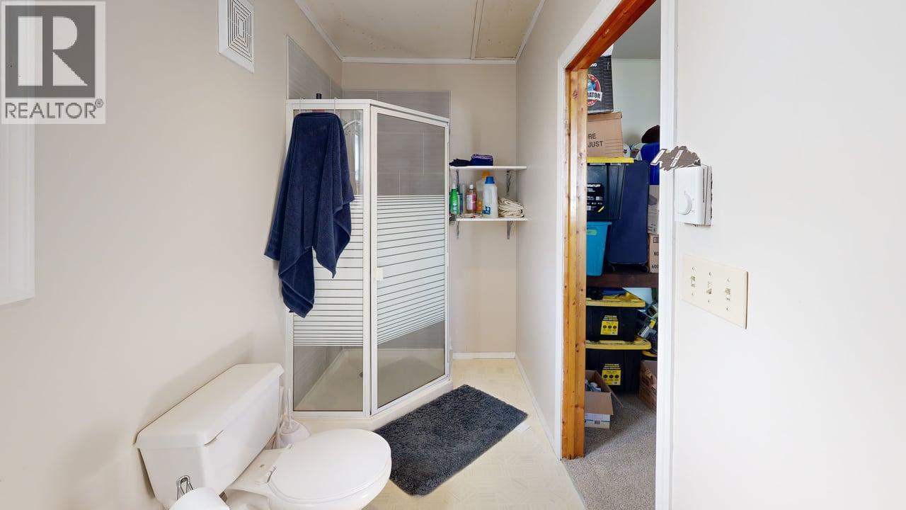 1011 King Crescent, Golden, British Columbia  V0A 1H2 - Photo 33 - 10353397