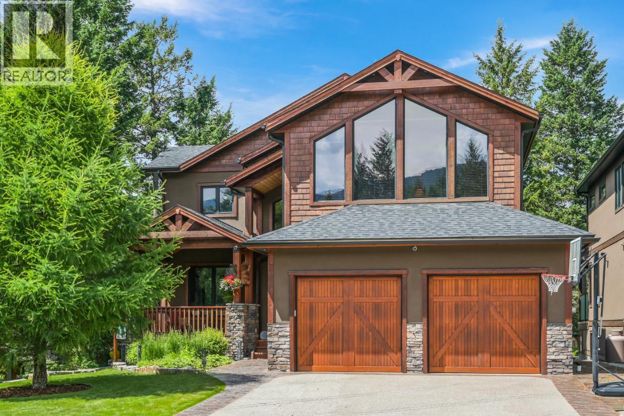 885 COPPERVIEW Close, Windermere, British Columbia