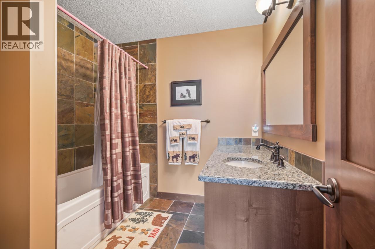 885 Copperview Close, Windermere, British Columbia  V0A 1K3 - Photo 30 - 10361291