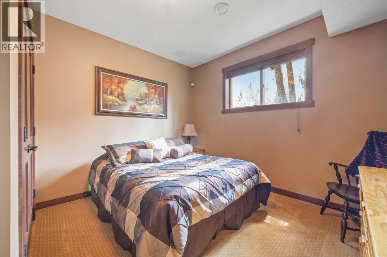 885 Copperview Close, Windermere, British Columbia  V0A 1K3 - Photo 37 - 10361291