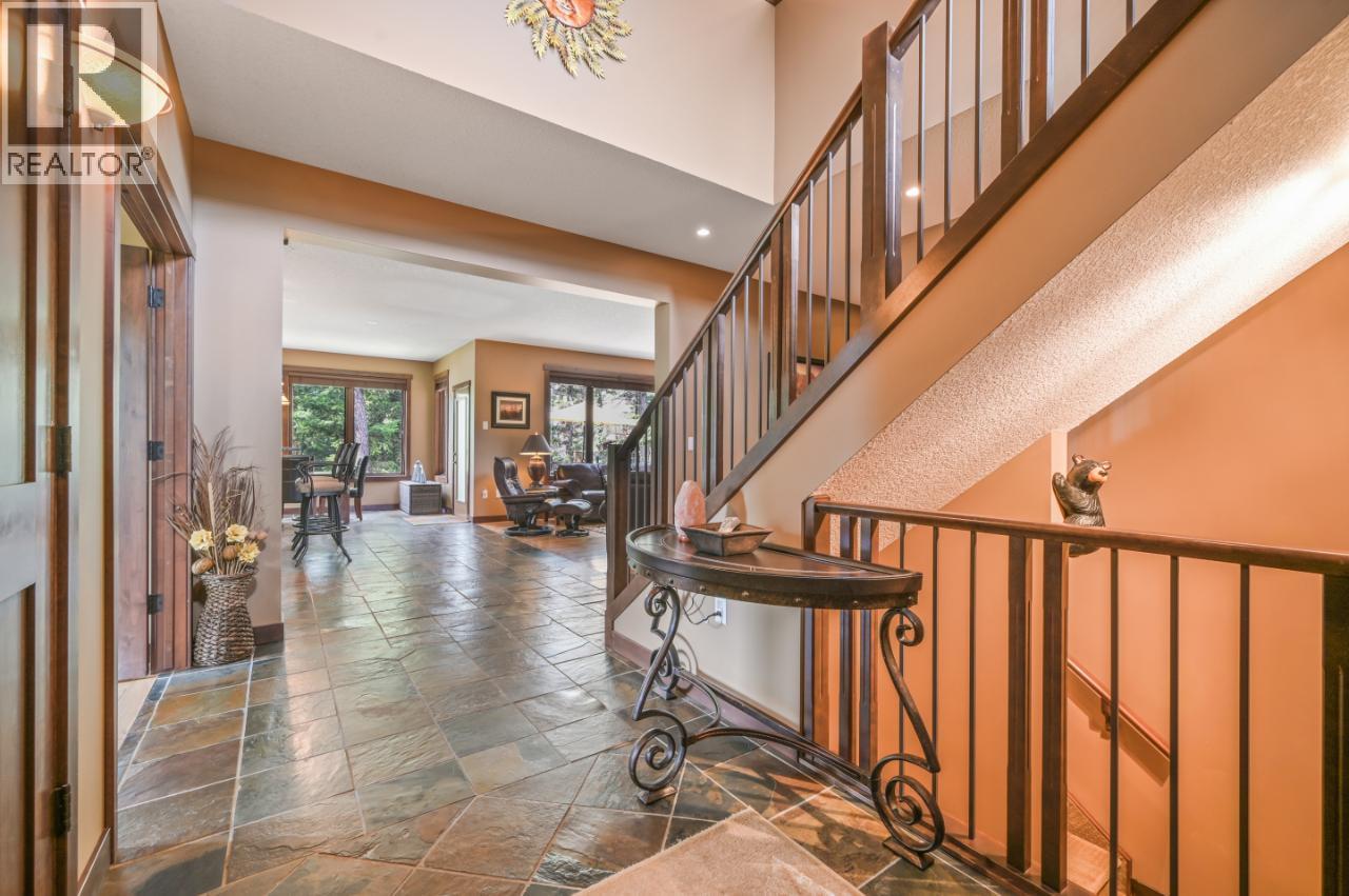 885 Copperview Close, Windermere, British Columbia  V0A 1K3 - Photo 7 - 10361291